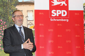 Herbert O. Zinell bei seinem Vortrag in Schramberg. Foto: Ural