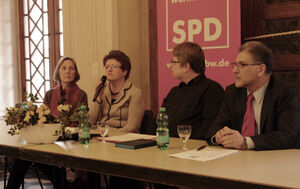 Diskutierten über Integration durch Sprachelernen: Sibyllle Brugger, Susanne Gwosch, Mirko Witkowski und Ergun Can (vl.)