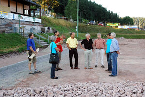 Die Fraktionsgemeinschaft SPD-Buntspecht hat sich erfolgreich für den Kunstrasenplatz einegesetzt. Foto: him